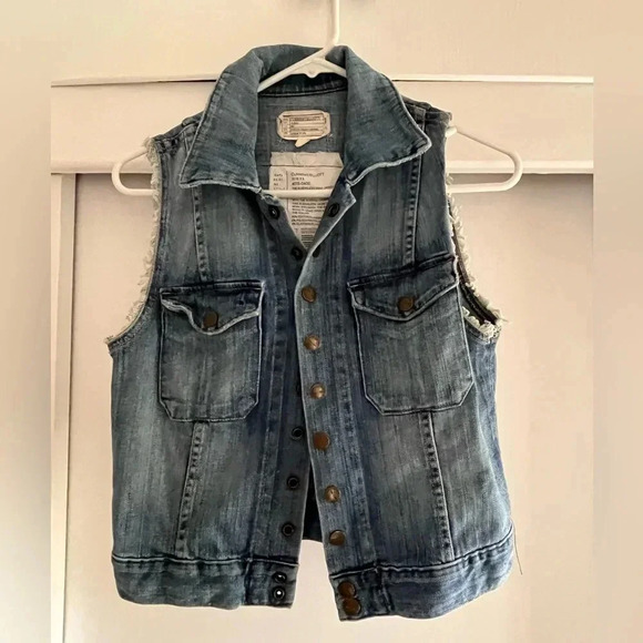 CURRENT/ELLIOT Sleeveless Super Loved Snap Vest - Picture 3 of 11